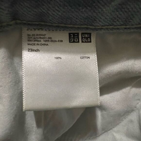 Uniqlo Blue Distressed High Rise Jeans Size 23 - Picture 3 of 6